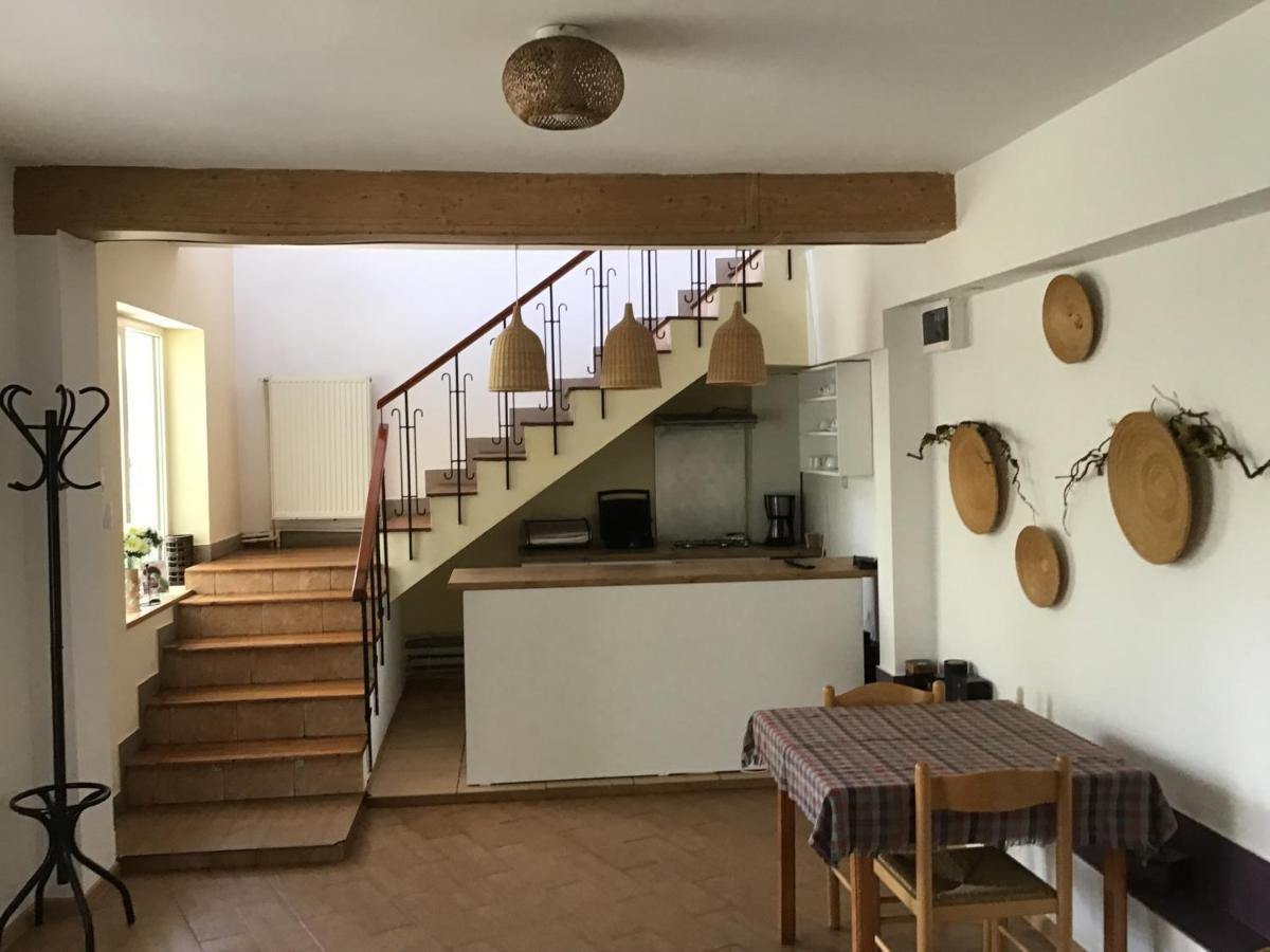 Villa Siret Sendreni ภายนอก รูปภาพ