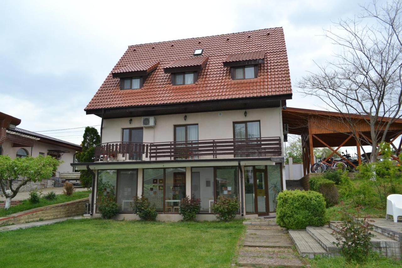 Villa Siret Sendreni ภายนอก รูปภาพ