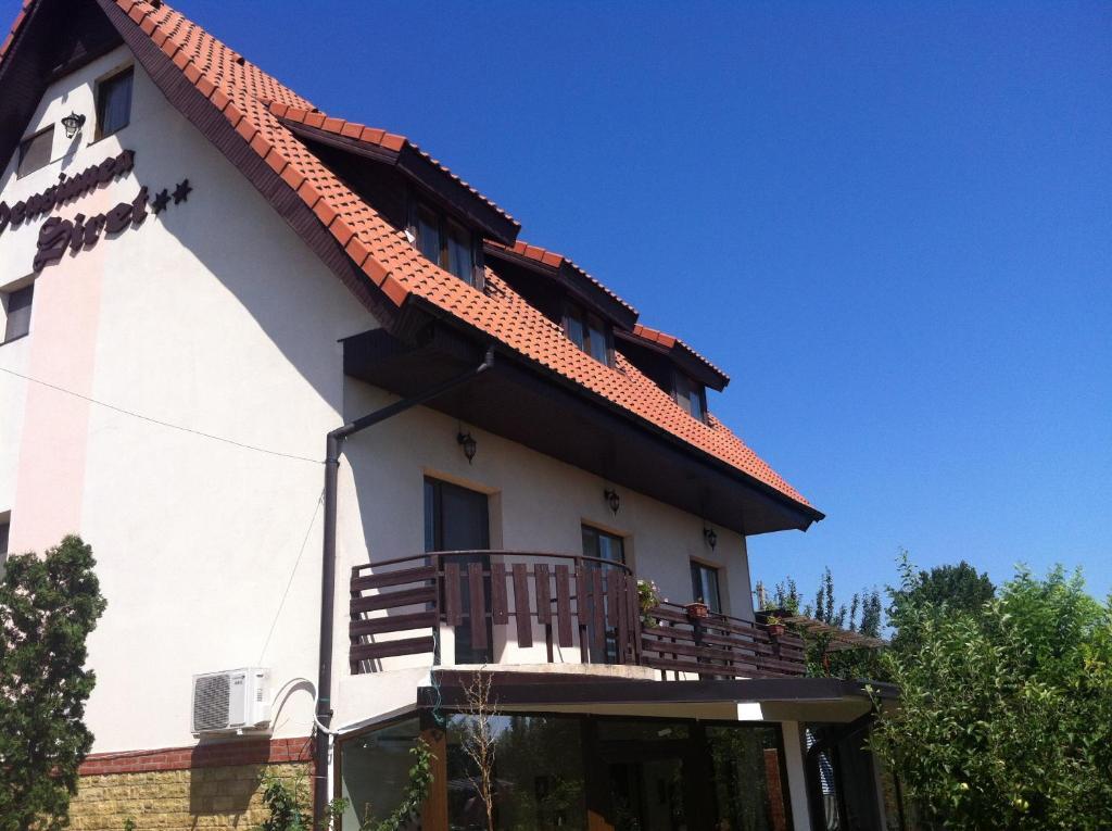 Villa Siret Sendreni ภายนอก รูปภาพ
